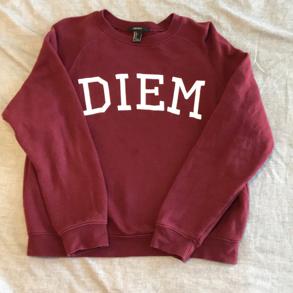Short “DIEM” Sweatshirt